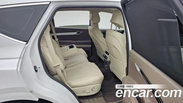 2023 Genesis GV80 2.5T Gasoline AWD Sold VIN KMTHA81BDPU142987 – trunk area 2023 Genesis GV80 2.5T Gasoline AWD Sold VIN KMTHA81BDPU142987 – trunk area