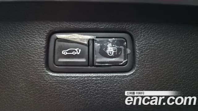 2024 Genesis GV80 2.5T Gasoline AWD Sold VIN KMTHA81BDRU187893 – interior seats 2024 Genesis GV80 2.5T Gasoline AWD Sold VIN KMTHA81BDRU187893 – interior seats