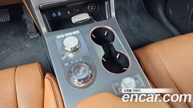 2024 Genesis GV80 2.5T Gasoline AWD Sold VIN KMTHA81BDRU194574 – exterior detail 2024 Genesis GV80 2.5T Gasoline AWD Sold VIN KMTHA81BDRU194574 – exterior detail