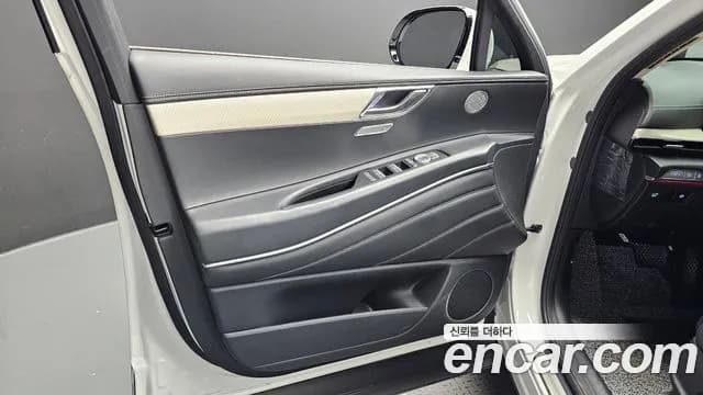 2024 Genesis GV80 2.5T Gasoline AWD Sold VIN KMTHA81BDRU197789 – side profile 2024 Genesis GV80 2.5T Gasoline AWD Sold VIN KMTHA81BDRU197789 – side profile