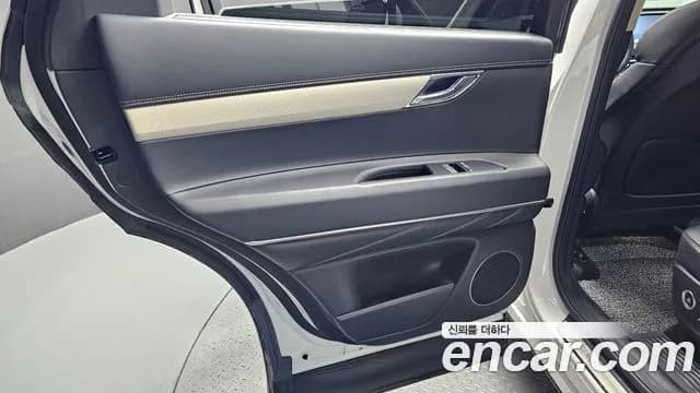 2024 Genesis GV80 2.5T Gasoline AWD Sold VIN KMTHA81BDRU197789 – interior seats 2024 Genesis GV80 2.5T Gasoline AWD Sold VIN KMTHA81BDRU197789 – interior seats