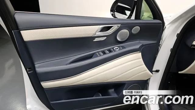 2024 Genesis GV80 2.5T Gasoline AWD Sold VIN KMTHA81BDRU229570 – side profile 2024 Genesis GV80 2.5T Gasoline AWD Sold VIN KMTHA81BDRU229570 – side profile