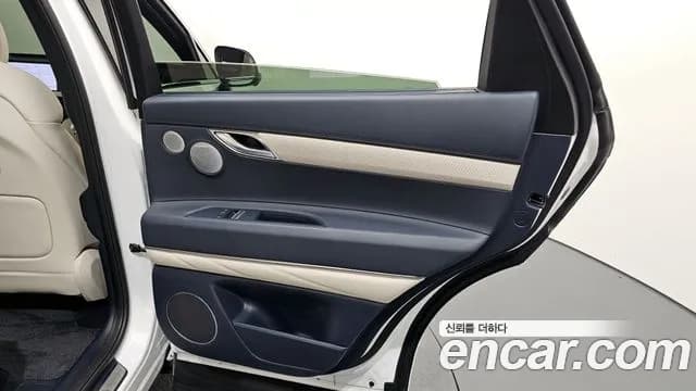 2024 Genesis GV80 2.5T Gasoline AWD Sold VIN KMTHA81BDRU229570 – interior seats 2024 Genesis GV80 2.5T Gasoline AWD Sold VIN KMTHA81BDRU229570 – interior seats