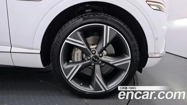 2024 Genesis GV80 2.5T Gasoline AWD Sold VIN KMTHA81BDRU229570 – exterior detail 2024 Genesis GV80 2.5T Gasoline AWD Sold VIN KMTHA81BDRU229570 – exterior detail