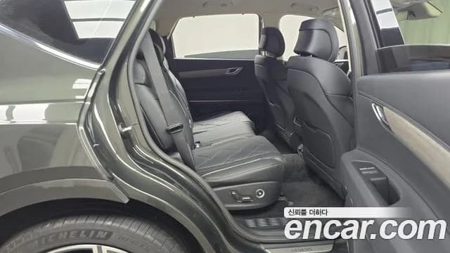 2025 Genesis GV80 2.5T Gasoline AWD Sold VIN KMTHA81BDSU256305 – interior seats 2025 Genesis GV80 2.5T Gasoline AWD Sold VIN KMTHA81BDSU256305 – interior seats
