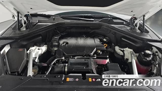 2025 Genesis GV80 2.5T Gasoline AWD Sold VIN KMTHA81BDSU281290 – exterior detail 2025 Genesis GV80 2.5T Gasoline AWD Sold VIN KMTHA81BDSU281290 – exterior detail