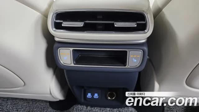 2025 Genesis GV80 2.5T Gasoline AWD Sold VIN KMTHA81BDSU305440 – side profile 2025 Genesis GV80 2.5T Gasoline AWD Sold VIN KMTHA81BDSU305440 – side profile