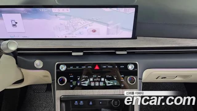 2025 Genesis GV80 2.5T Gasoline AWD Sold VIN KMTHA81BDSU305440 – interior seats 2025 Genesis GV80 2.5T Gasoline AWD Sold VIN KMTHA81BDSU305440 – interior seats