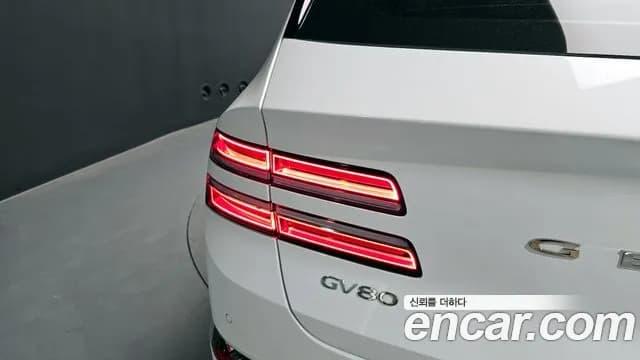 2025 Genesis GV80 2.5T Gasoline AWD Sold VIN KMTHA81BDSU310789 – interior seats 2025 Genesis GV80 2.5T Gasoline AWD Sold VIN KMTHA81BDSU310789 – interior seats