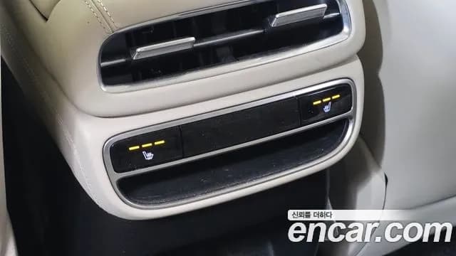 2021 Genesis GV80 3.0 Diesel AWD Sold VIN KMTHB81DDMU045754 – interior seats 2021 Genesis GV80 3.0 Diesel AWD Sold VIN KMTHB81DDMU045754 – interior seats