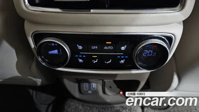 2020 Genesis GV80 3.5T Gasoline AWD Sold VIN KMTHC81CDLU014152 – dashboard 2020 Genesis GV80 3.5T Gasoline AWD Sold VIN KMTHC81CDLU014152 – dashboard