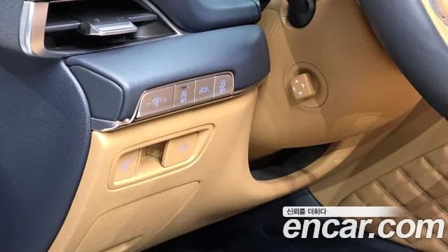 2020 Genesis GV80 3.5T Gasoline AWD Sold VIN KMTHC81CDLU023064 – exterior detail 2020 Genesis GV80 3.5T Gasoline AWD Sold VIN KMTHC81CDLU023064 – exterior detail