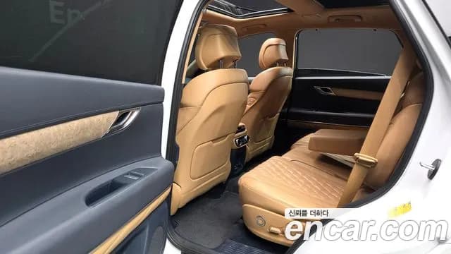 2020 Genesis GV80 3.5T Gasoline AWD Sold VIN KMTHC81CDLU023064 – trunk area 2020 Genesis GV80 3.5T Gasoline AWD Sold VIN KMTHC81CDLU023064 – trunk area