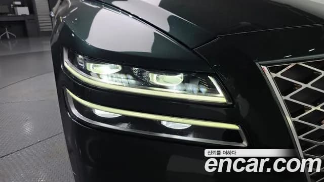 2020 Genesis GV80 3.5T Gasoline AWD Sold VIN KMTHC81CDLU023396 – exterior detail 2020 Genesis GV80 3.5T Gasoline AWD Sold VIN KMTHC81CDLU023396 – exterior detail