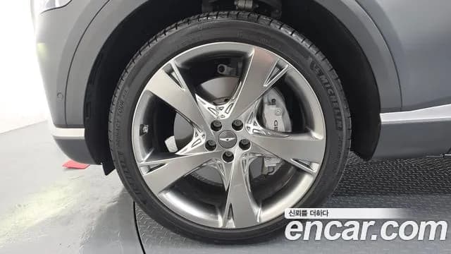 2020 Genesis GV80 3.5T Gasoline AWD Sold VIN KMTHC81CDLU026622 – front exterior 2020 Genesis GV80 3.5T Gasoline AWD Sold VIN KMTHC81CDLU026622 – front exterior