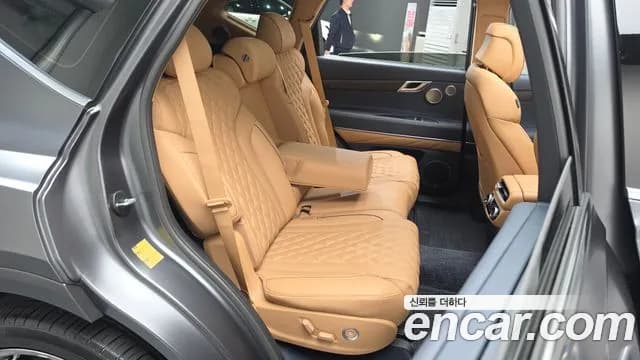 2020 Genesis GV80 3.5T Gasoline AWD Sold VIN KMTHC81CDLU026622 – interior seats 2020 Genesis GV80 3.5T Gasoline AWD Sold VIN KMTHC81CDLU026622 – interior seats