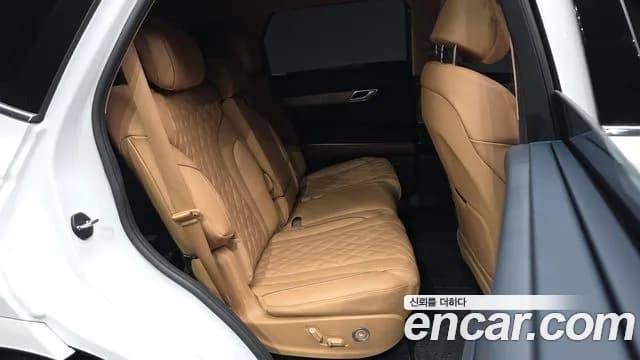 2022 Genesis GV80 3.5T Gasoline AWD Sold VIN KMTHC81CDNU127441 – trunk area 2022 Genesis GV80 3.5T Gasoline AWD Sold VIN KMTHC81CDNU127441 – trunk area