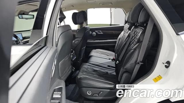 2024 Genesis GV80 3.5T Gasoline AWD Sold VIN KMTHC81CDRU188344 – rear exterior 2024 Genesis GV80 3.5T Gasoline AWD Sold VIN KMTHC81CDRU188344 – rear exterior