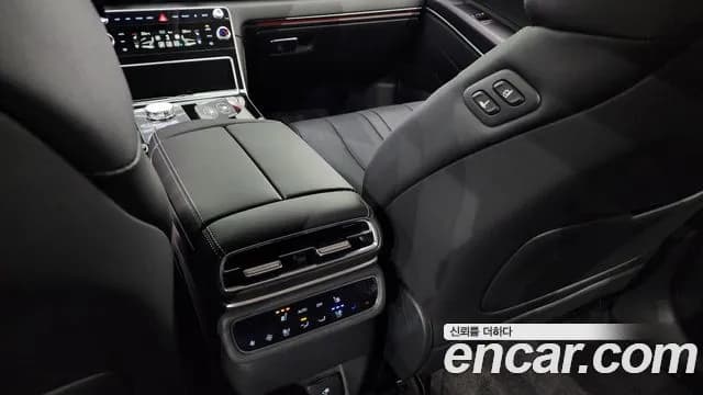 2025 Genesis GV80 3.5T Gasoline AWD Sold VIN KMTHC81CDSU292548 – interior seats 2025 Genesis GV80 3.5T Gasoline AWD Sold VIN KMTHC81CDSU292548 – interior seats
