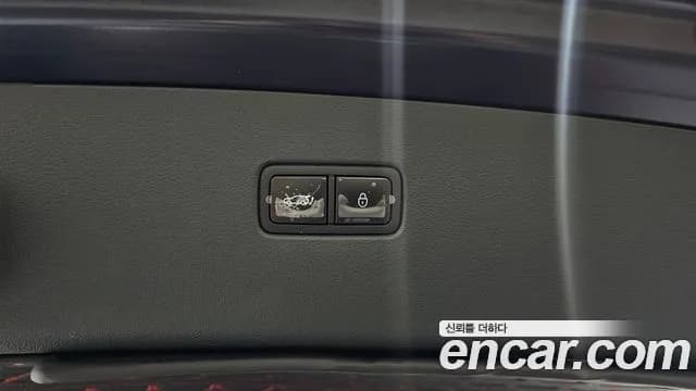 2024 Genesis GV80 Coupe 3.5T Gasoline AWD Sold VIN KMTHF61CDRU225997 – exterior detail 2024 Genesis GV80 Coupe 3.5T Gasoline AWD Sold VIN KMTHF61CDRU225997 – exterior detail
