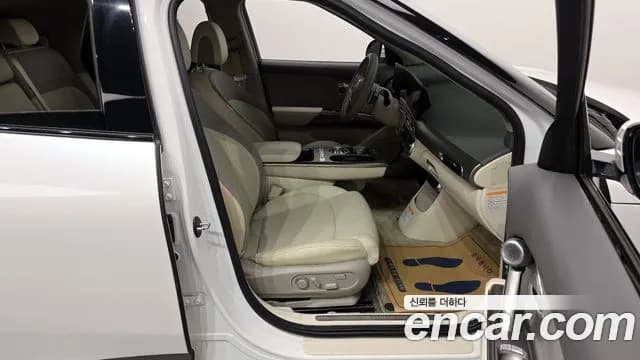 2022 Genesis GV60 Standard Sold VIN KMTKB81AFNU001341 – interior seats 2022 Genesis GV60 Standard Sold VIN KMTKB81AFNU001341 – interior seats