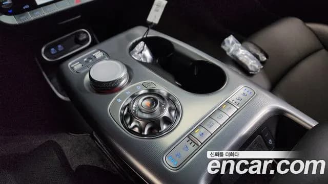 2022 Genesis GV60 Standard AWD Sold VIN KMTKC81CPNU006270 – photo 32 2022 Genesis GV60 Standard AWD Sold VIN KMTKC81CPNU006270 – photo 32
