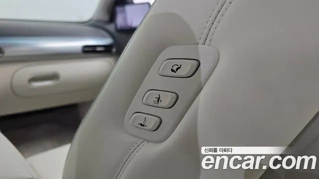 2023 Genesis GV60 Standard AWD Sold VIN KMTKC81CPPU013395 – photo 23 2023 Genesis GV60 Standard AWD Sold VIN KMTKC81CPPU013395 – photo 23
