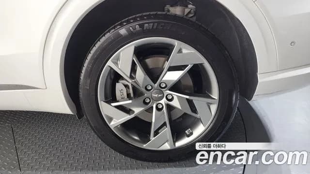 2022 Genesis Electrified GV70 e-AWD Sold VIN KMTMA811PNU000379 – side profile 2022 Genesis Electrified GV70 e-AWD Sold VIN KMTMA811PNU000379 – side profile