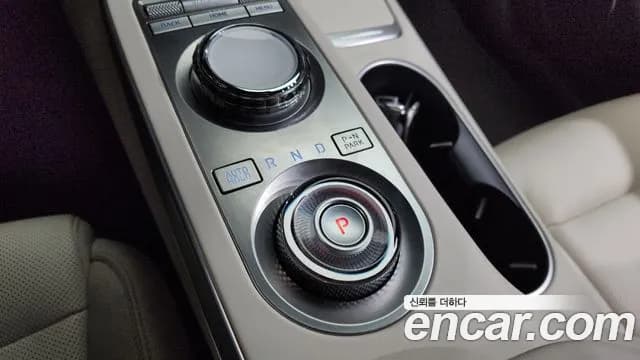 2022 Genesis Electrified GV70 e-AWD Sold VIN KMTMA811PNU000456 – photo 18 2022 Genesis Electrified GV70 e-AWD Sold VIN KMTMA811PNU000456 – photo 18