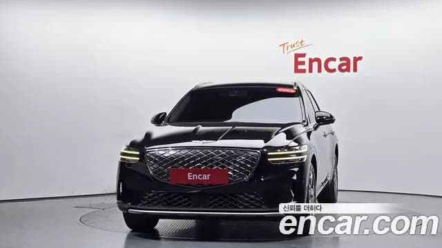 2022 Genesis Electrified GV70 e-AWD Sold VIN KMTMA811PNU000654 – front exterior 2022 Genesis Electrified GV70 e-AWD Sold VIN KMTMA811PNU000654 – front exterior