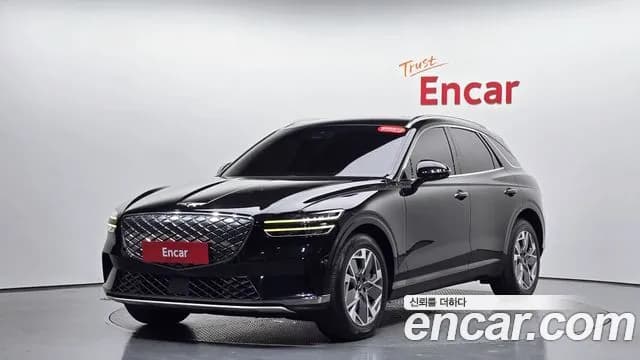 2022 Genesis Electrified GV70 e-AWD Sold VIN KMTMA811PNU000654 – rear exterior 2022 Genesis Electrified GV70 e-AWD Sold VIN KMTMA811PNU000654 – rear exterior