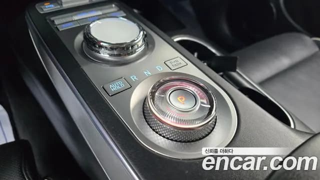 2022 Genesis Electrified GV70 e-AWD Sold VIN KMTMA811PNU000654 – exterior detail 2022 Genesis Electrified GV70 e-AWD Sold VIN KMTMA811PNU000654 – exterior detail