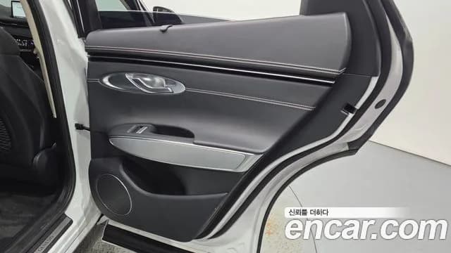 2022 Genesis Electrified GV70 e-AWD Sold VIN KMTMA811PNU000829 – photo 33 2022 Genesis Electrified GV70 e-AWD Sold VIN KMTMA811PNU000829 – photo 33