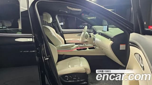 2022 Genesis Electrified GV70 e-AWD Sold VIN KMTMA811PNU001405 – front exterior 2022 Genesis Electrified GV70 e-AWD Sold VIN KMTMA811PNU001405 – front exterior