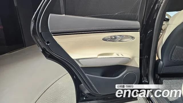 2022 Genesis Electrified GV70 e-AWD Sold VIN KMTMA811PNU001405 – photo 30 2022 Genesis Electrified GV70 e-AWD Sold VIN KMTMA811PNU001405 – photo 30