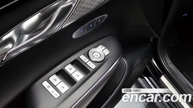2022 Genesis Electrified GV70 e-AWD Sold VIN KMTMA811PNU002431 – dashboard 2022 Genesis Electrified GV70 e-AWD Sold VIN KMTMA811PNU002431 – dashboard