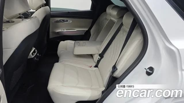 2022 Genesis Electrified GV70 e-AWD Sold VIN KMTMA811PNU002687 – exterior detail 2022 Genesis Electrified GV70 e-AWD Sold VIN KMTMA811PNU002687 – exterior detail