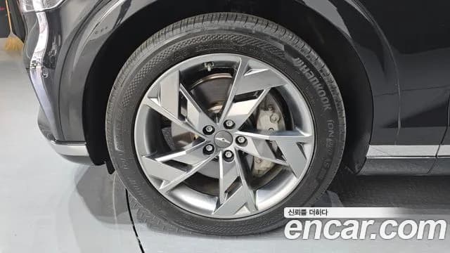 2022 Genesis Electrified GV70 e-AWD Sold VIN KMTMA811PNU003734 – engine bay 2022 Genesis Electrified GV70 e-AWD Sold VIN KMTMA811PNU003734 – engine bay