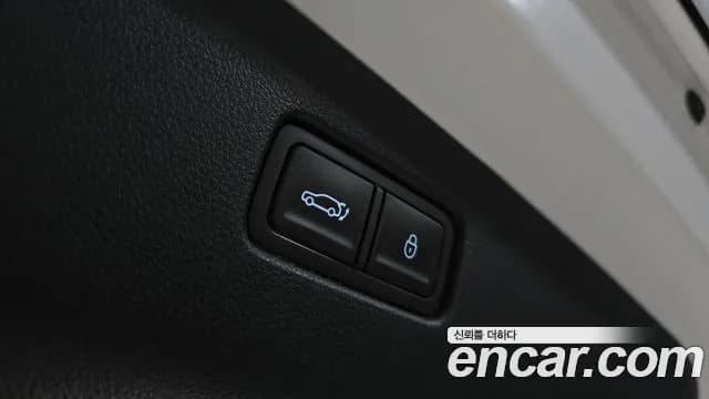 2024 Genesis Electrified GV70 e-AWD Sold VIN KMTMA811PRU008092 – exterior detail 2024 Genesis Electrified GV70 e-AWD Sold VIN KMTMA811PRU008092 – exterior detail