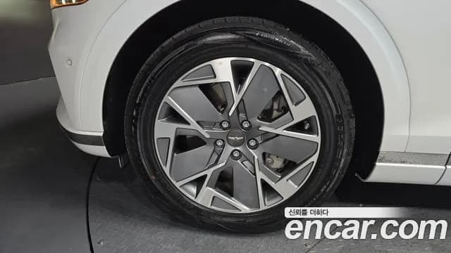 2024 Genesis Electrified GV70 e-AWD Sold VIN KMTMA811PRU008092 – undercarriage 2024 Genesis Electrified GV70 e-AWD Sold VIN KMTMA811PRU008092 – undercarriage