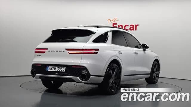 2021 Genesis GV70 2.5T Gasoline 2WD Sold VIN KMTMA81BBMU010246 – side profile 2021 Genesis GV70 2.5T Gasoline 2WD Sold VIN KMTMA81BBMU010246 – side profile