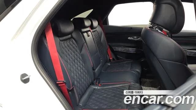 2021 Genesis GV70 2.5T Gasoline 2WD Sold VIN KMTMA81BBMU010246 – interior seats 2021 Genesis GV70 2.5T Gasoline 2WD Sold VIN KMTMA81BBMU010246 – interior seats