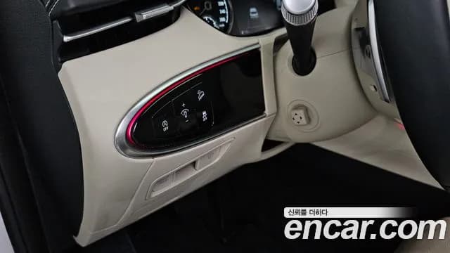 2022 Genesis GV70 2.5T Gasoline 2WD Sold VIN KMTMA81BBNU052396 – trunk area 2022 Genesis GV70 2.5T Gasoline 2WD Sold VIN KMTMA81BBNU052396 – trunk area