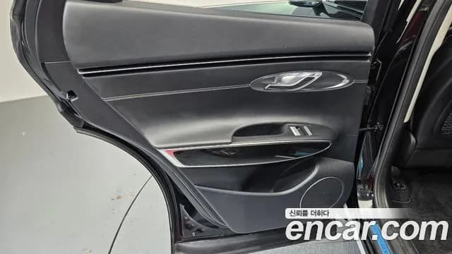 2022 Genesis GV70 2.5T Gasoline 2WD Sold VIN KMTMA81BBNU055703 – photo 23 2022 Genesis GV70 2.5T Gasoline 2WD Sold VIN KMTMA81BBNU055703 – photo 23