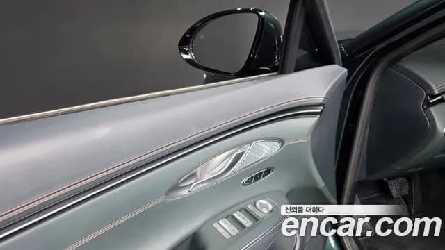 2022 Genesis GV70 2.5T Gasoline 2WD Sold VIN KMTMA81BBNU065389 – interior seats 2022 Genesis GV70 2.5T Gasoline 2WD Sold VIN KMTMA81BBNU065389 – interior seats