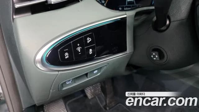 2022 Genesis GV70 2.5T Gasoline 2WD Sold VIN KMTMA81BBNU065389 – photo 28 2022 Genesis GV70 2.5T Gasoline 2WD Sold VIN KMTMA81BBNU065389 – photo 28