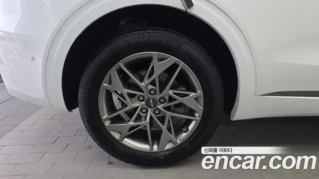 2022 Genesis GV70 2.5T Gasoline 2WD Sold VIN KMTMA81BBNU070506 – photo 13 2022 Genesis GV70 2.5T Gasoline 2WD Sold VIN KMTMA81BBNU070506 – photo 13
