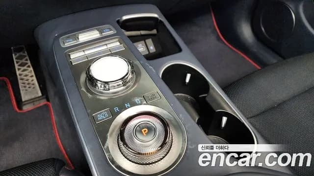 2022 Genesis GV70 2.5T Gasoline 2WD Sold VIN KMTMA81BBNU075858 – trunk area 2022 Genesis GV70 2.5T Gasoline 2WD Sold VIN KMTMA81BBNU075858 – trunk area