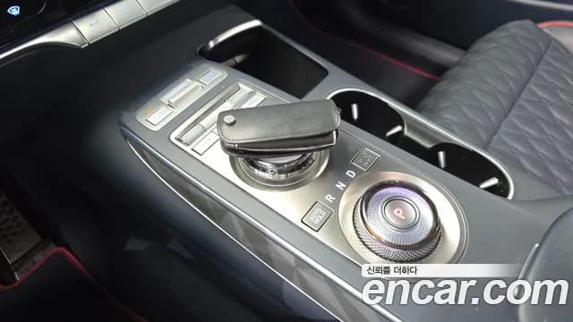 2023 Genesis GV70 2.5T Gasoline 2WD Sold VIN KMTMA81BBPU086619 – photo 17 2023 Genesis GV70 2.5T Gasoline 2WD Sold VIN KMTMA81BBPU086619 – photo 17