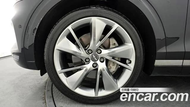 2023 Genesis GV70 2.5T Gasoline 2WD Sold VIN KMTMA81BBPU089736 – trunk area 2023 Genesis GV70 2.5T Gasoline 2WD Sold VIN KMTMA81BBPU089736 – trunk area